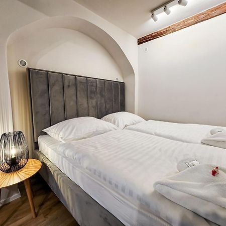 Apartmany Rangifer Plzen Ngoại thất bức ảnh